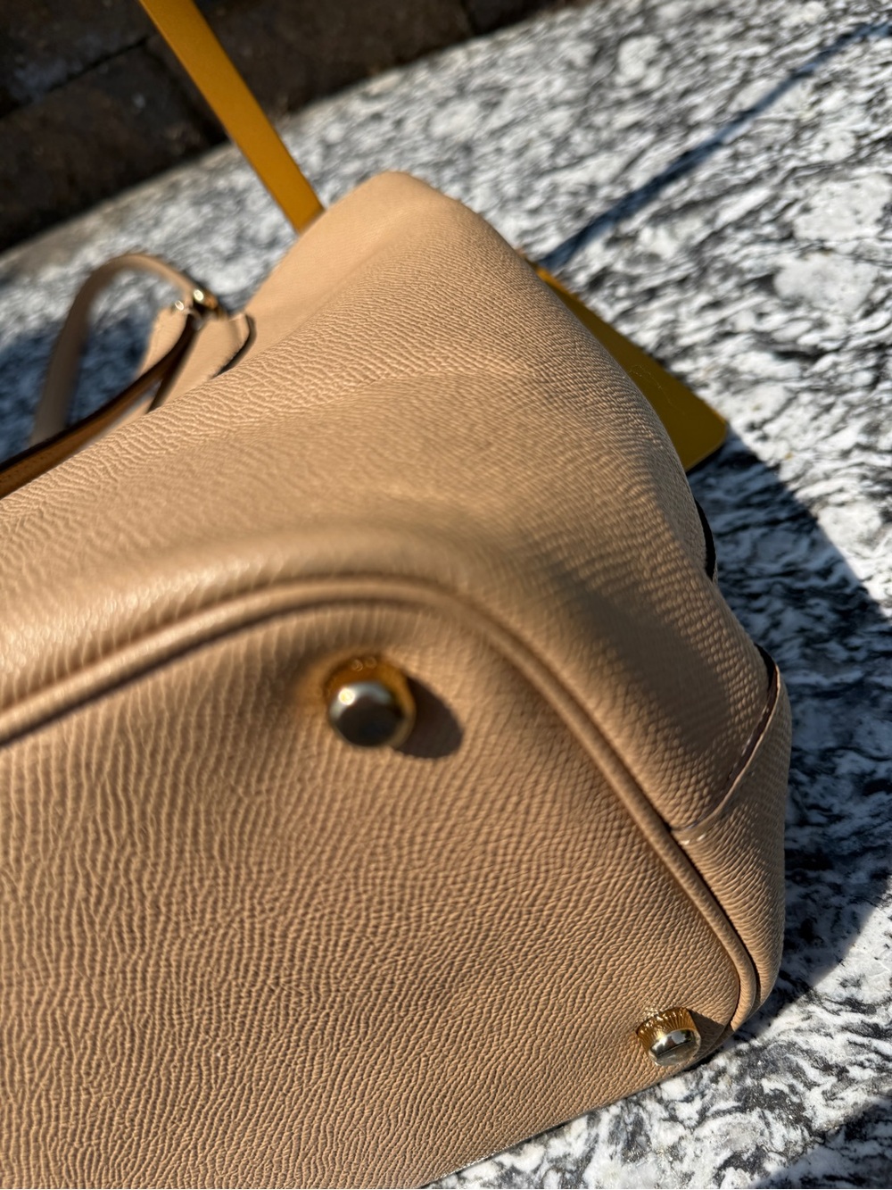 Coach Kitt Carryall Tote in Crossgrain leather Preloved - Picture 8 of 16